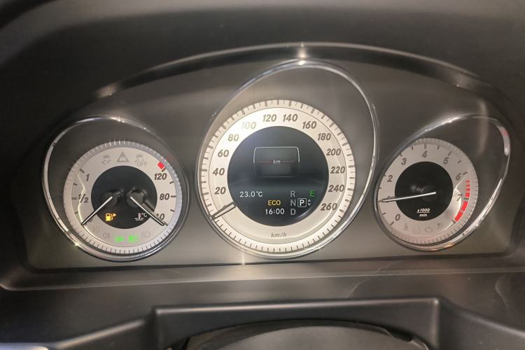 Used Mercedes-Benz GLK-Class 2015 GLK 260 4MATIC Dynamic Edition Ultimate Version
