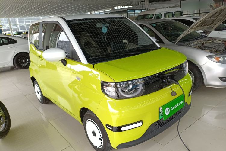 Used Chery QQ Ice Cream 2024 Youth Edition 205km Milkshake