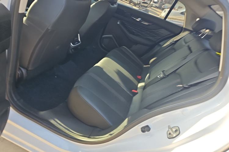 Used Dongfeng Aeolus Yixuan MAX 2023 1.5T Super-Powered Dad Edition
