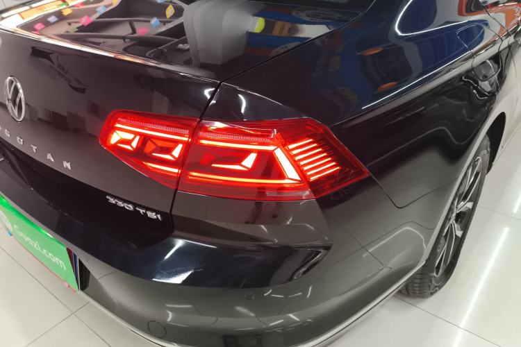 Used Volkswagen Magotan 2020 330TSI DSG Leading Model
