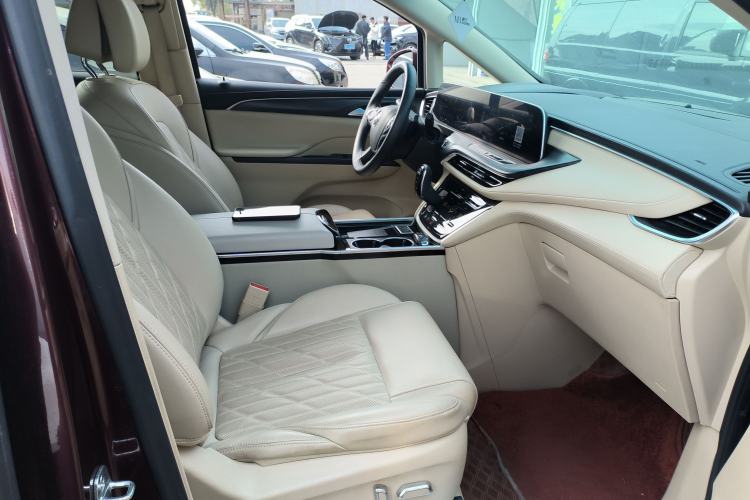 Used Buick GL8 2022 ES Land Cruiser 653T Luxury Model
