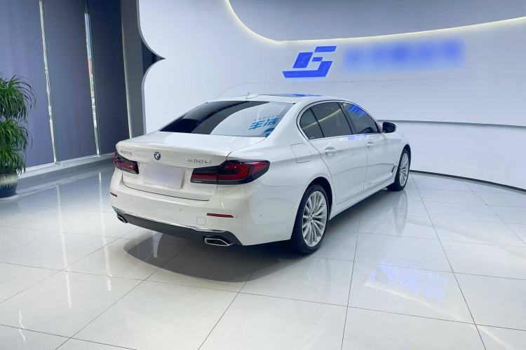 Used BMW 5 Series 2022 Second Facelift 530Li Luxury Edition Premium Package
