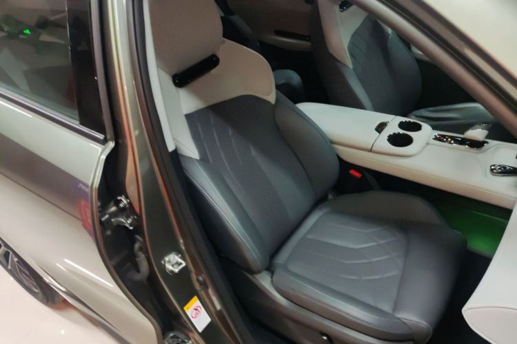 Used Changan UNI-Z New Energy 2024 Blue Whale Smart Electric iDD 125km Excellence Model