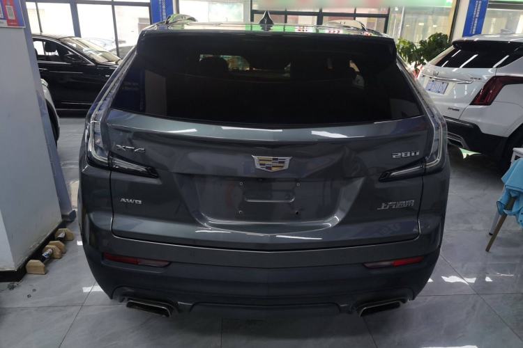 Used Cadillac XT4 2018 28T 4x4 Leading Sport Model
