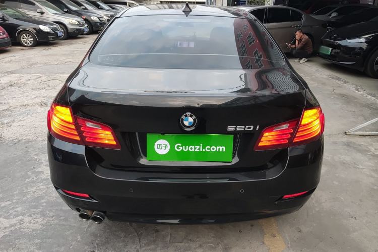 Used BMW 5 Series 2015 520i Elegant Edition
