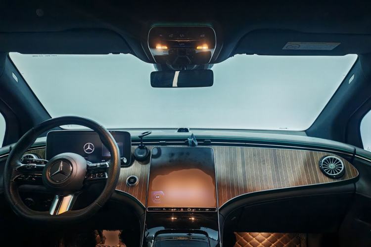 Used Mercedes-Benz EQE SUV 2023 350 4MATIC Pioneer Edition