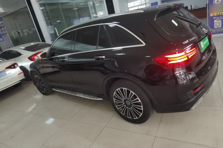 Used Mercedes-Benz GLC 2019 GLC 260 L 4MATIC Dynamic Model
