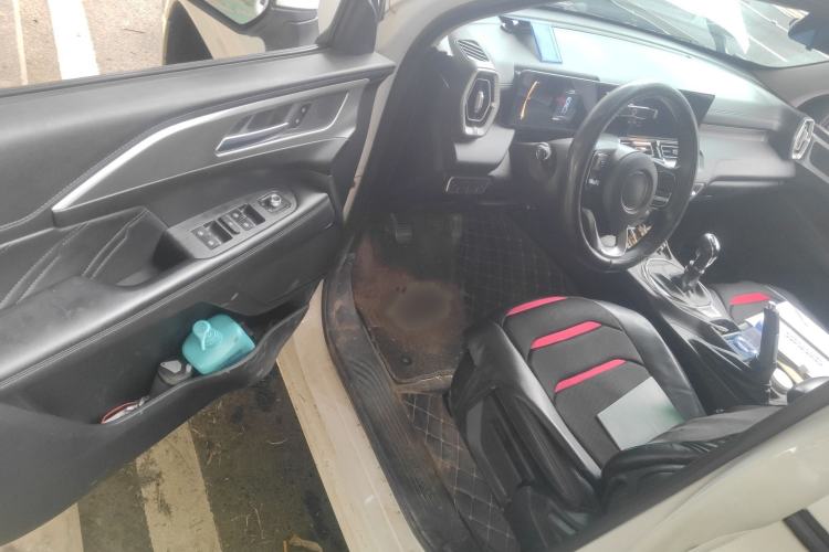 Used Great Wall King Kong Poer 2022 2.0T Manual Diesel Two-Wheel Drive Elite Version with Long Bed GW4D20M
