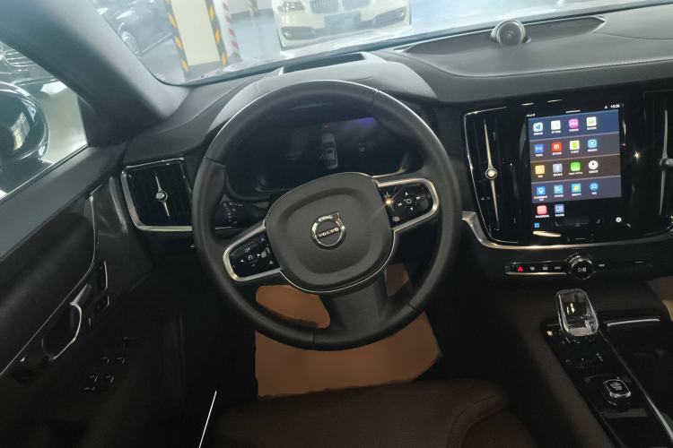 Used Volvo S90 New Energy 2024 Plug-in Hybrid Four-Wheel Drive Long-Range Luxury Smart Edition
