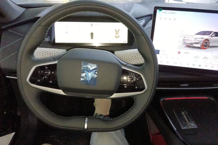 Used  SL03 2025 Range-Extended Elite Version
