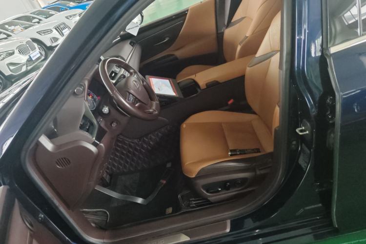 Used Lexus ES 2020 200 Excellence Edition