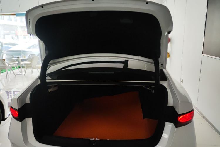 Used BYD Qin PLUS 2025 DM-i Smart Drive 55KM Leading Model