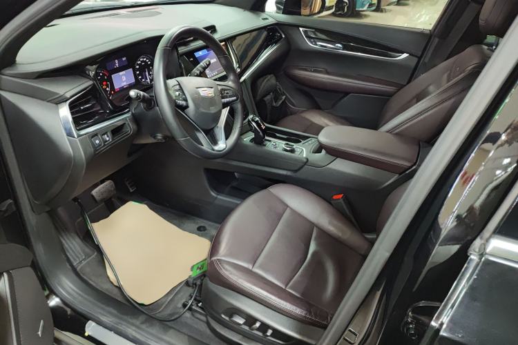 Used Cadillac XT6 2021 2.0T 7-Seater Two-Wheel-Drive Luxury Version
