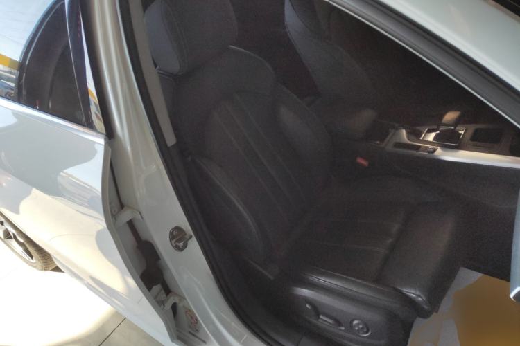 Used Audi A4L 2020 40 TFSI Luxury Dynamic Model
