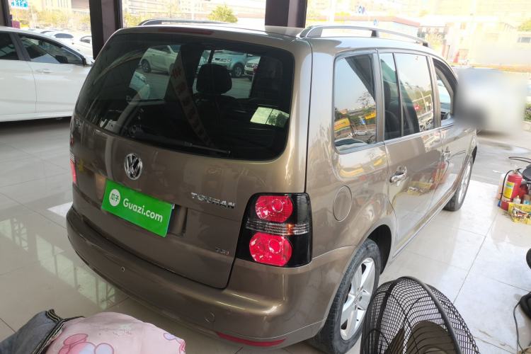 Used Volkswagen Touran 2015 1.4T DSG Comfort Edition 5 Seats