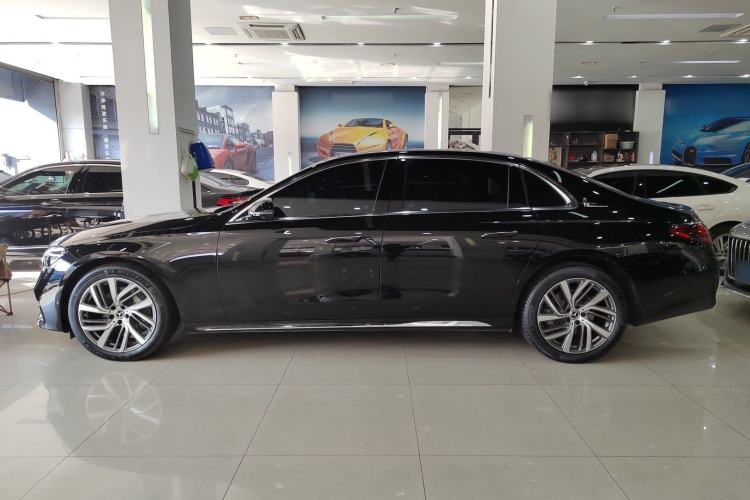 Used Mercedes-Benz E-Class 2025 Facelift E 300 L Fashion Edition
