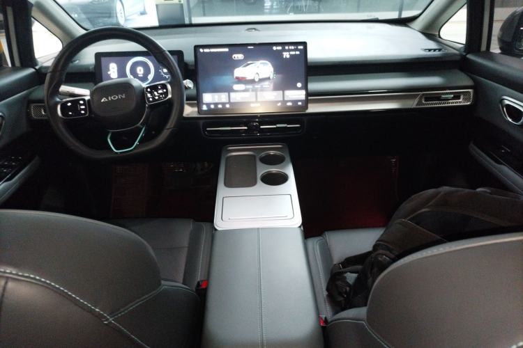 Used AION Y 2023 Younger Star Edition