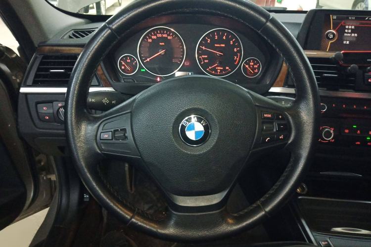 Used BMW 3 Series 2013 320Li Fashion Model
