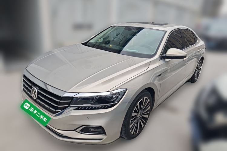 Used Volkswagen Passat 2019 330TSI Luxury Edition China VI
