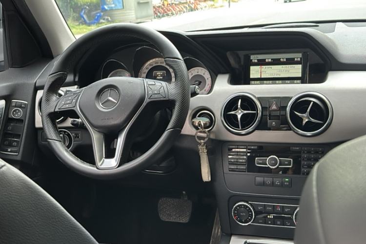 Used Mercedes-Benz GLK-Class 2014 GLK 260 4MATIC Dynamic Model