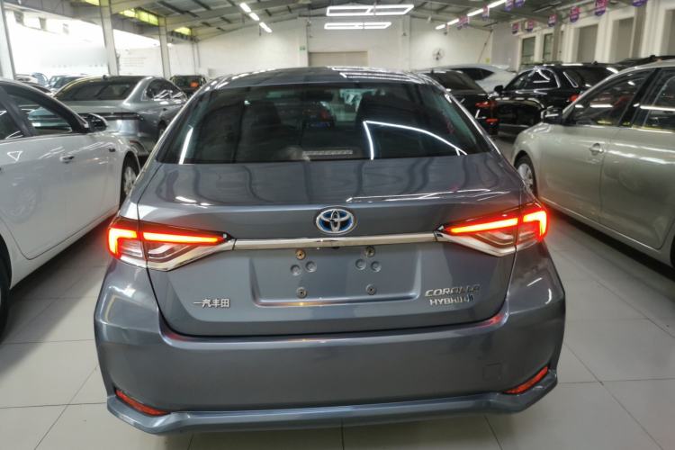 Used Toyota Corolla 2021 Dual-Motor 1.8L E-CVT Elite Edition

