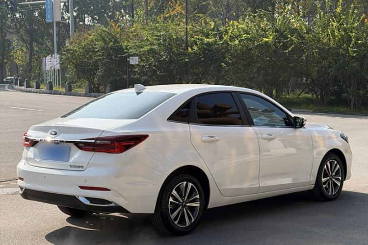 Used Ford Escort 2021 1.5L Automatic Diamond Edition
