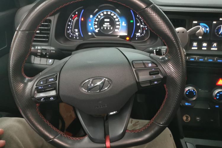 Used Hyundai Elantra 2020 1.4T Dual-Clutch Xuan Dong · Dynamic Version
