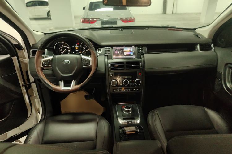 Used Land Rover Discovery Sport 2018 240 PS PURE Edition
