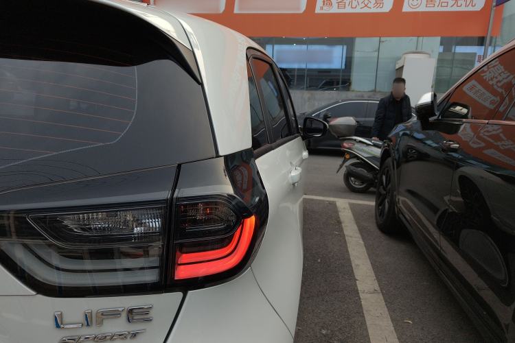 Used Honda LIFE 2021 1.5L CVT SPO-SS Dynamic Edition
