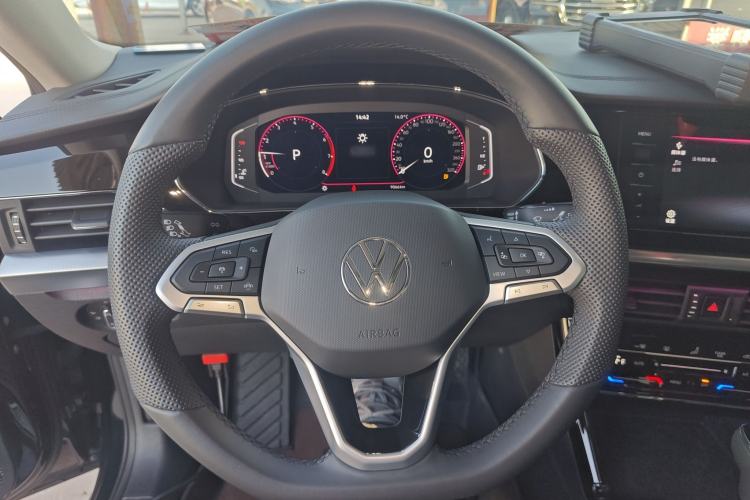 Used Volkswagen Passat 2025 Outstanding Model 330TSI Starry Elite Edition
