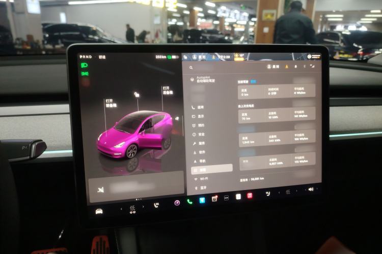 Used Tesla Model Y 2023 Rear-Wheel-Drive Version
