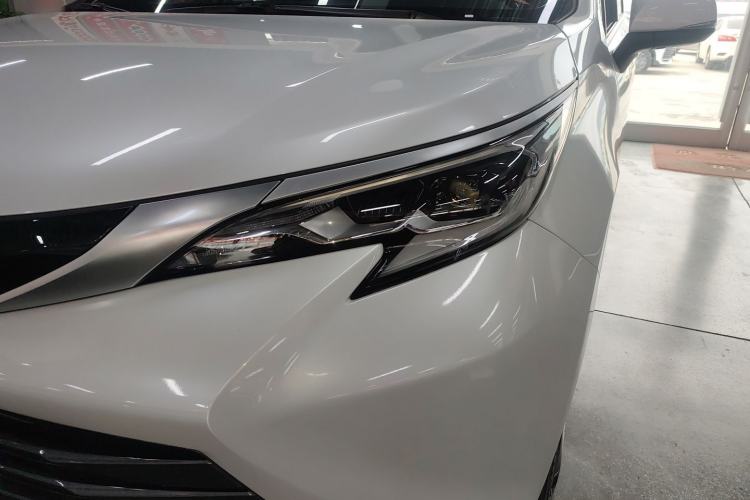 Used Toyota Sienna 2021 2.5L Hybrid Premium Edition