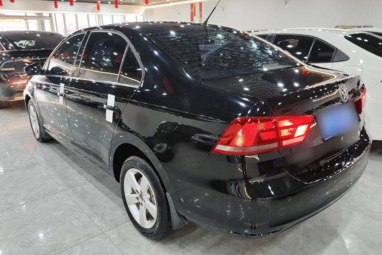 Used Volkswagen Santana 2015 1.6L Automatic Comfort Edition