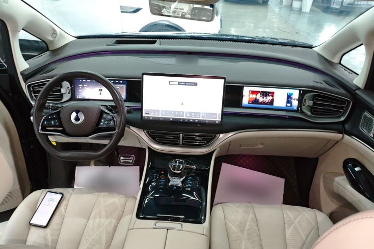 Used Denza D9 2025 DM-i Intelligent Drive 1020 Four-Wheel Drive Flagship Model
