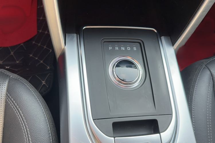 Used Land Rover Discovery Sport 2018 240 PS SE Version
