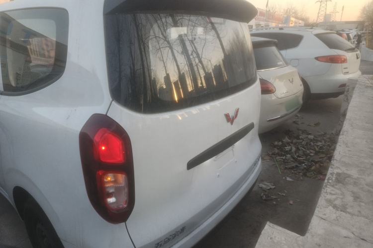 Used Wuling Hongguang New Energy 2024 All-Electric Model 300KM Standard Version
