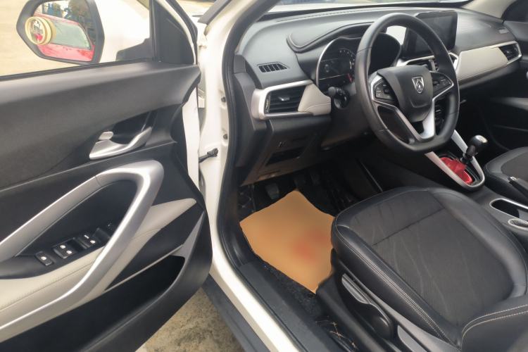 Used Baojun 510 2017 1.5L Manual Fashion Model