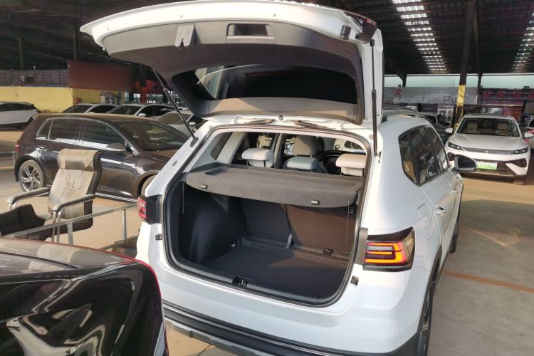 Used Volkswagen Tharu 2023 300TSI Two-Wheel-Drive Full Moon Edition