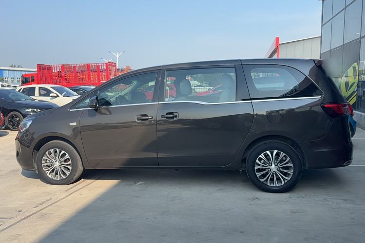 Used Buick GL8 2022 Land Cruiser Executive Class 652T Comfort Model
