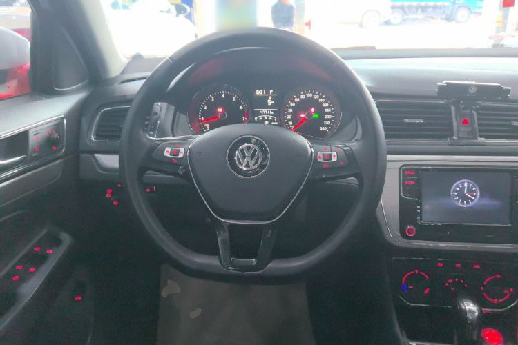 Used Volkswagen Lavida 2017 1.6L Automatic Comfort Edition
