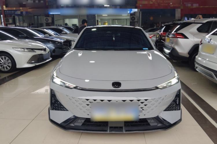 Used Changan UNI-V 2024 1.5T Prestige Sport Edition
