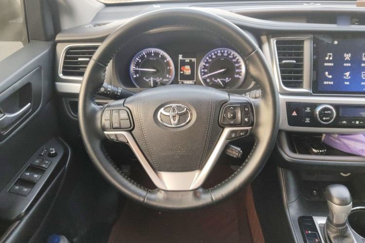Used Toyota Highlander 2018 2.0T Four-Wheel Drive Prestige Version 7 Seats China V Emission Standard
