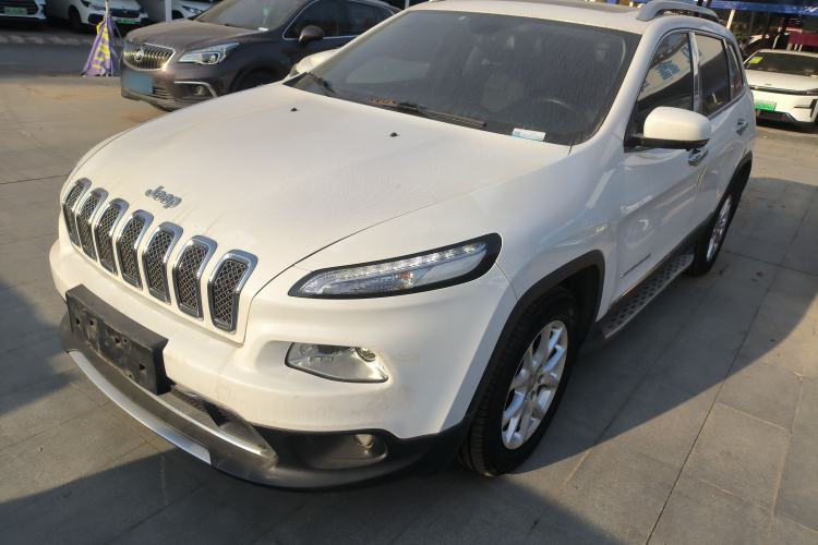 Used Jeep Cherokee 2017 2.0L Superior Edition