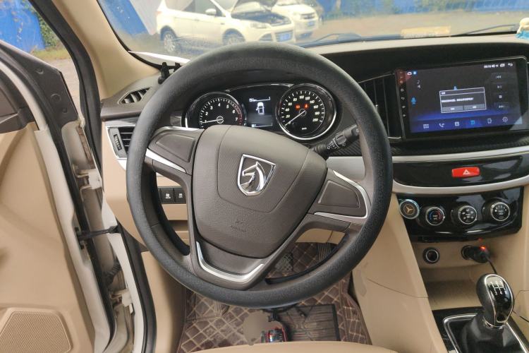 Used Baojun 730 2016 1.5L Manual Comfort Version 7 Seats China V Emission Standard