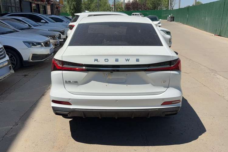 Used Roewe i5 2023 1.5L Manual Comfort Edition
