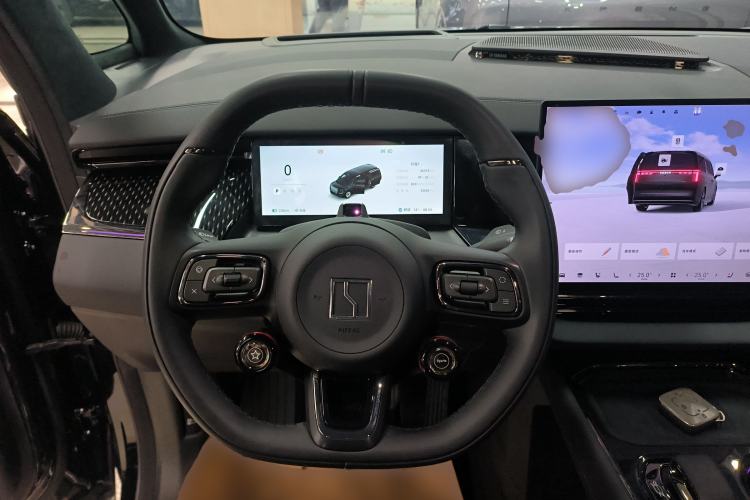 Used Zeekr 009 2024 Six-Seat Executive Version 4WD 108 kWh
