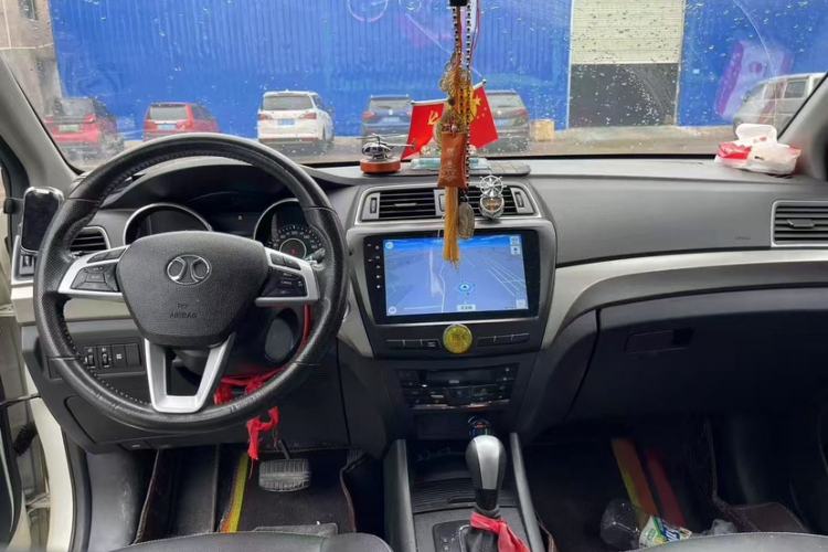 Used BAIC Senova X65 2015 2.0T automatic comfort version
