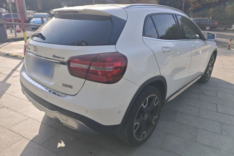 Used Mercedes-Benz GLA 2017 GLA 220 4MATIC Fashion Model