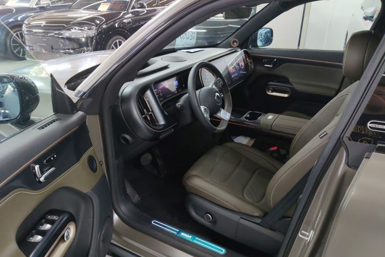 Used  #5 2024 Jungle Realm Limited Edition