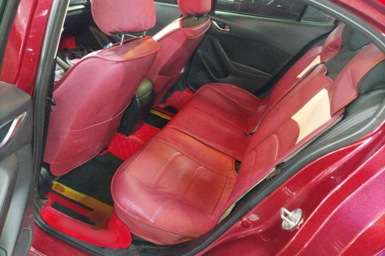 Used Mazda Mazda 3 Axela 2016 Sedan 1.5L Automatic Comfort Model
